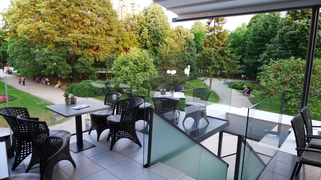 Hotel Abc Leskovac  Bagian luar foto